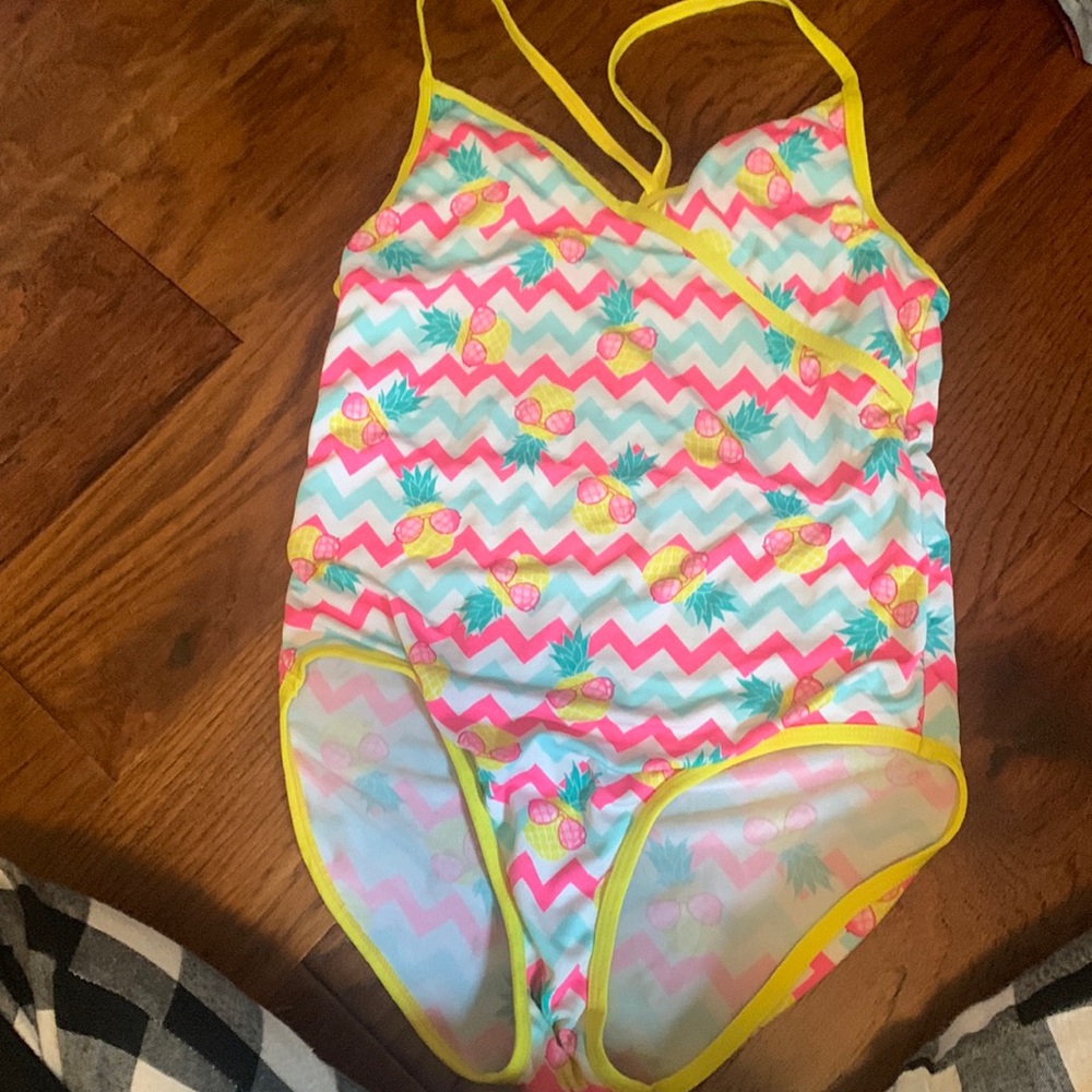 never worn pineapple girls one piece swim